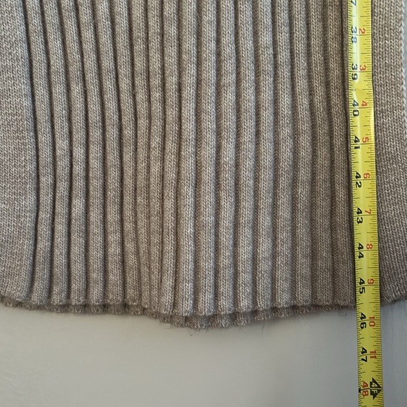 H&M rib knit dress! - Picture 7 of 7